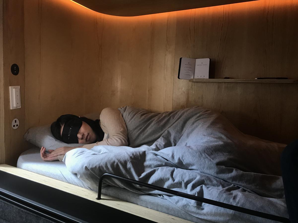 Отель Sleeep Hkg Gough St Гонконг Экстерьер фото